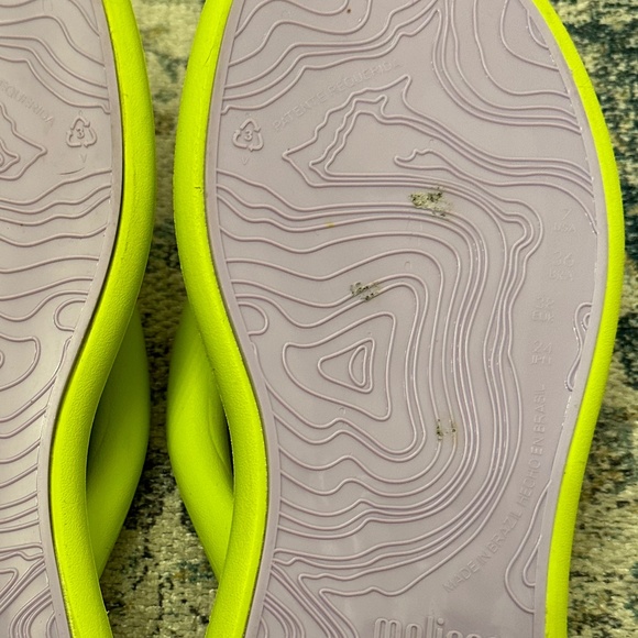 Melissa  Flip Flop Size 7 - Picture 11 of 12